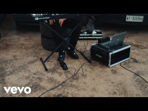 Vegas Jones - Chic Nisello 2 (Acoustic)